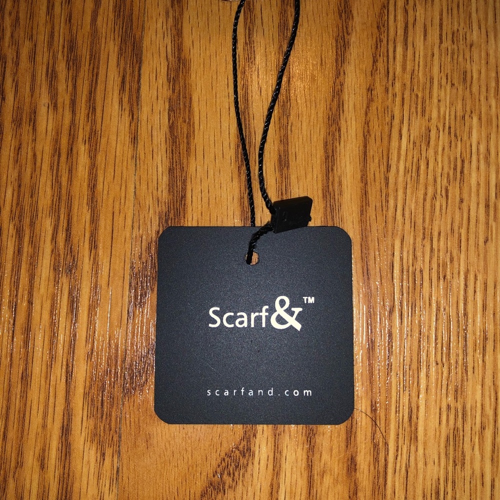 Leopard Print Scarf - Picture 3 of 4